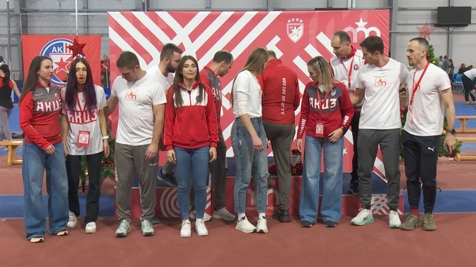 ODRŽAN 15. NOVOGODIŠNJI MITING U ATLETSKOJ DVORANI: Pogledajte kako je izgledao novogodišnji atletski spektakl Crvene zvezde
