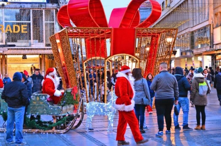 PAPRENE CENE ZA NOVU GODINU: Iznajmljivanje Deda Mraza skuplje od letovanja! Za par minuta uzmu 17.500 dinara, a evo šta roditelji MORAJU dodatno da urade!