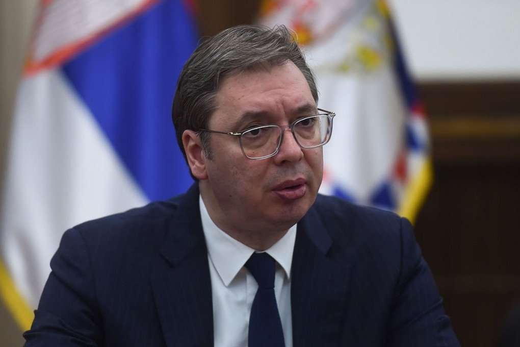 POČEO VAŽAN SASTANAK U PALATI SRBIJA: Vučić sa ekonomistom i profesorom Džefrijem Saksom