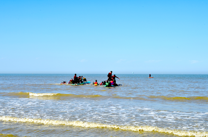 PREVRNUO SE ČAMAC, IMA MRTVIH: Užas na pučini, u toku potraga i spasavanje