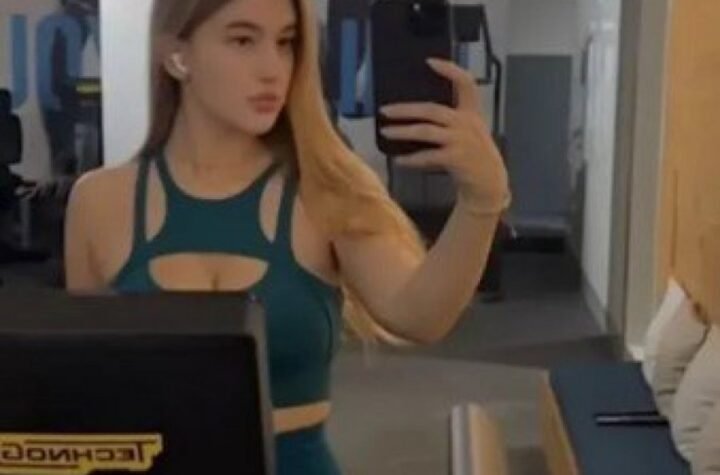 PROCURILI SNIMCI IZ TELEFONA LENE MARINKOVĆ! Ćerka Goce Tržan mokra do kože, pripijene tračice veša SAMO ŠTO NE PUKNU! (FOTO)