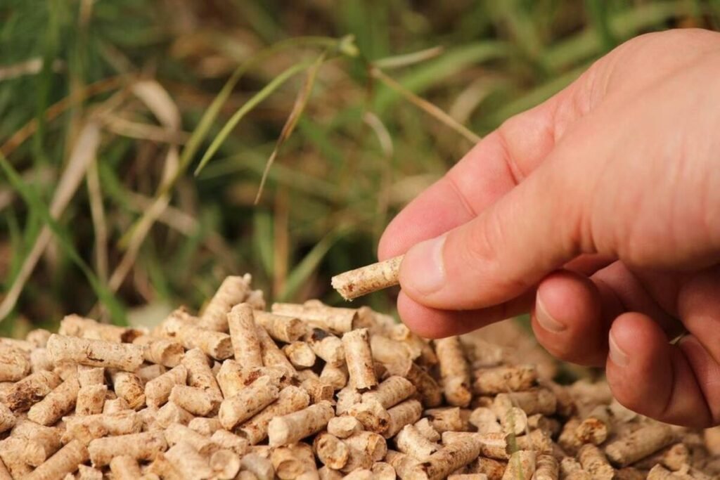 Prodavci u Srbiji upozoravaju na nestašicu peleta: Evo da li ga ima dovoljno i kako se sada kreće cena