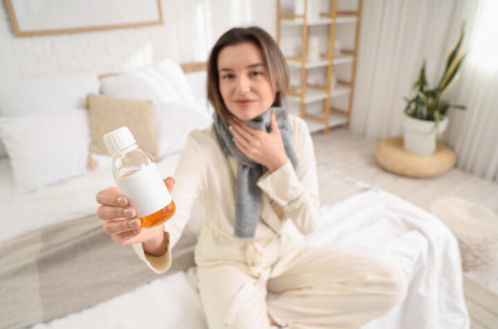 Recept za DOMAĆI SIRUP protiv upornog kašlja: Samo dva sastojka, a disajni putevi se brzo smiruju