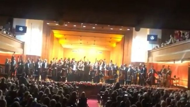 SKANDAL: Filharmonija postala blokadersko leglo