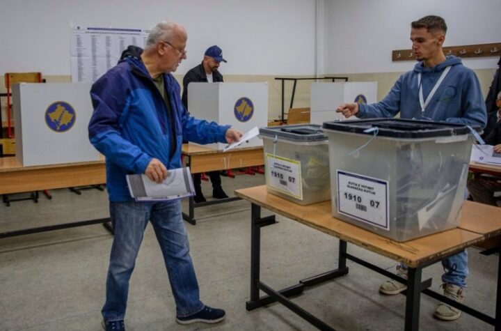 SKANDAL U PRIŠTINI! Haranga na Srbe se NE SMIRUJE! CIK po treći put BLOKIRAO Srpsku listu!