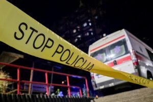 SMRT U POŽARU NA BEŽANIJSKOJ KOSI: Stefan (35) pokušao da izađe iz zapaljene garaže, otrovna isparenja su ga onesvestila