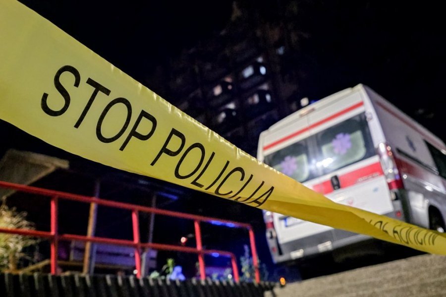 SMRT U POŽARU NA BEŽANIJSKOJ KOSI: Stefan (35) pokušao da izađe iz zapaljene garaže, otrovna isparenja su ga onesvestila