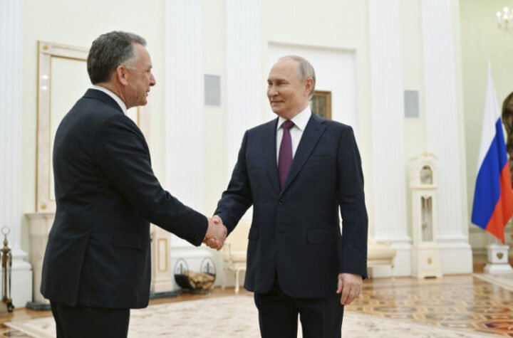 ŠTA SE DOGODILO U KREMLJU? Posle pet sati završeni razgovori Putina sa Vitkofom i Kušnerom! RUSI SE OGLASILI SAMO JEDNOM REČI!