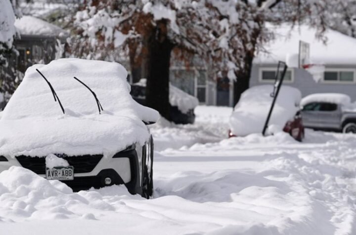 STIŽU LEDINI DANI, PAŠĆE I DO 40 CM SNEGA! Tačno ovog datuma kreće smrzavanje, u novu godinu ulazimo zavejani!