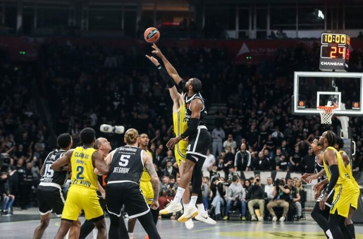 STRAŠNO! Tajrik Džons preskočio ogradu i zaleteo se na Grobare! Užas u Areni!