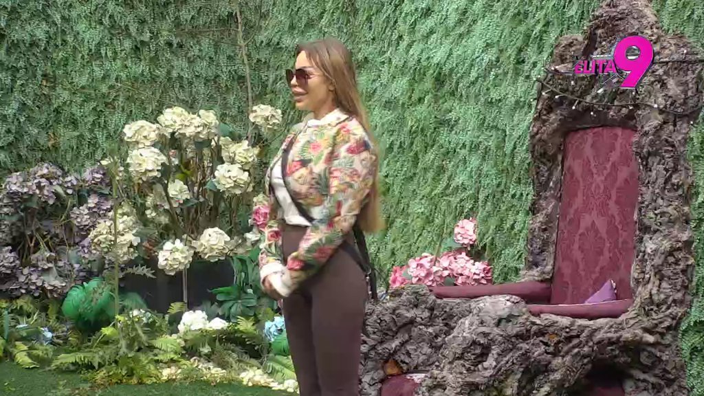 SVI NA PINK! Sofija Janićijević je upravo stigla u Rajski vrt, vreme je da otvori dušu pred Drvetom mudrosti!