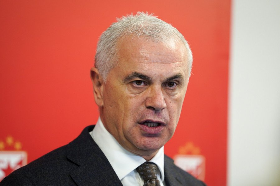 TERZIĆI SLOMLJENI BOLOM: Poslednji pozdrav Zvezdanovom ocu tera suze na oči (FOTO)