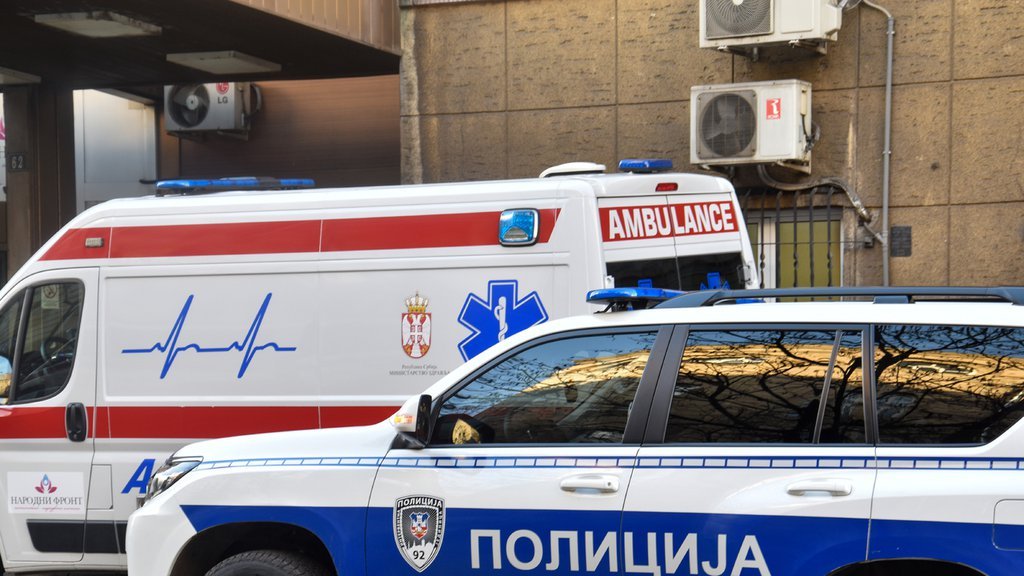 TEŠKA NOĆ U BEOGRADU: Povređeno dete (11) kod pravnog fakulteta, lekare Hitne u pomoć najviše zvali pijani