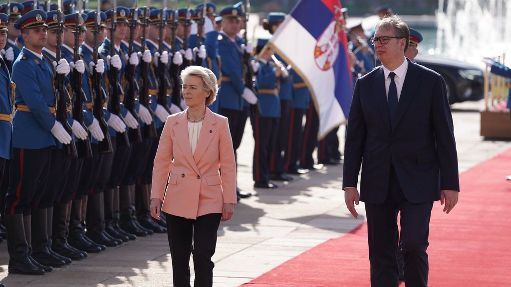 VELIKA ČAST ZA SRBIJU: Vučić u sredu u Briselu na večeri kod Ursule fon der Lajen