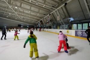 КLIZANJE U „PIONIRU”: Zimska zabava za sve uzraste