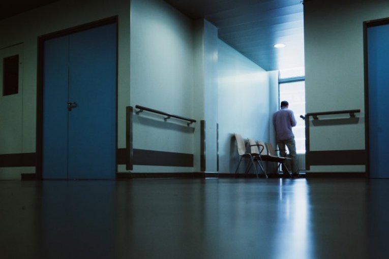 ''UMRLA JE ZBOG NESAVESNOG LEČENJA, ISTINA IZLAZI NA VIDELO''! Otac devojke iz Prokuplja o greškama lekara - stigao prvi lekarski izveštaj!