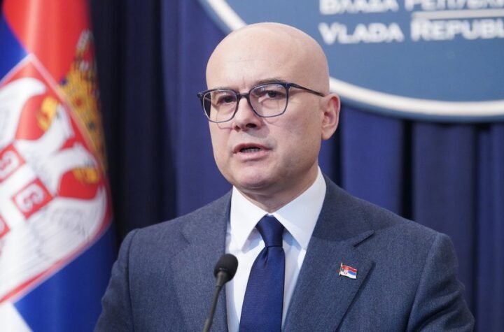 'BRAVO MOMCI!' VUČEVIĆ ČESTITAO ZLATNIM VATERPOLISTIMA 'Srbija je večna dok su joj deca verna'