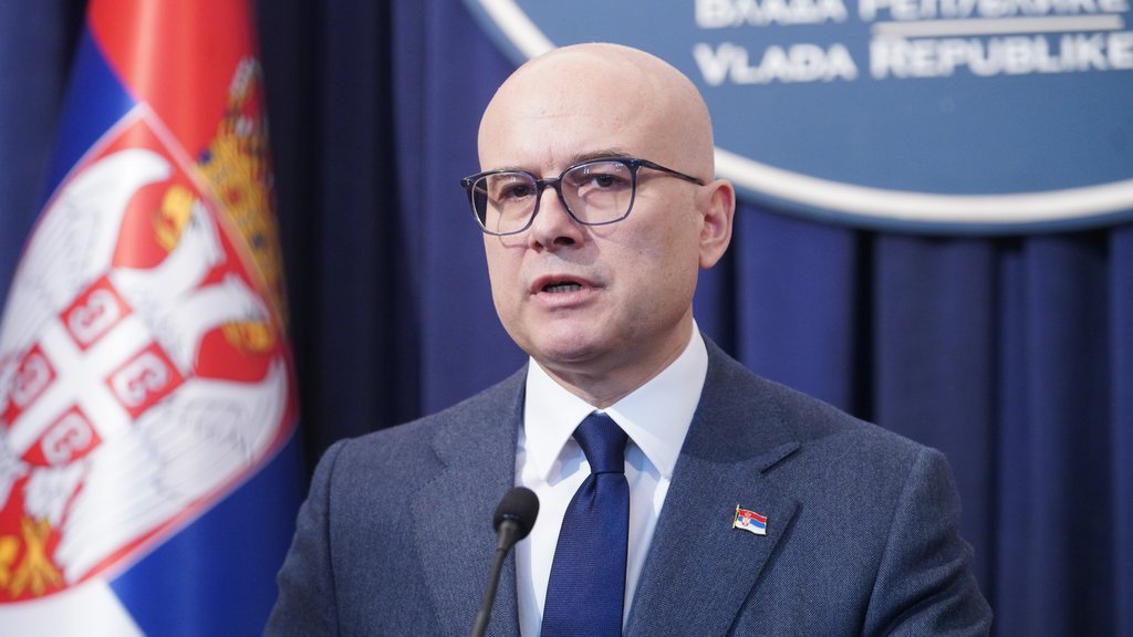 'BRAVO MOMCI!' VUČEVIĆ ČESTITAO ZLATNIM VATERPOLISTIMA 'Srbija je večna dok su joj deca verna'