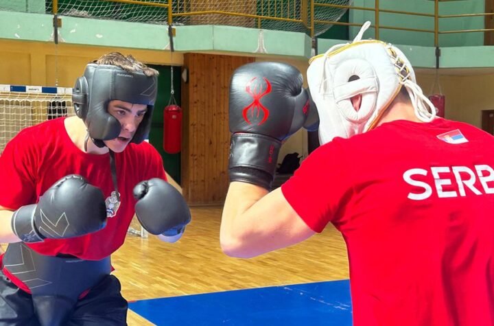 'GODINA ĆE BITI NAPORNA, VAŽNO JE DA SMO DOBRO STARTOVALI' Bokserima Srbije ne smetaju ni kiša ni sneg! (FOTO)