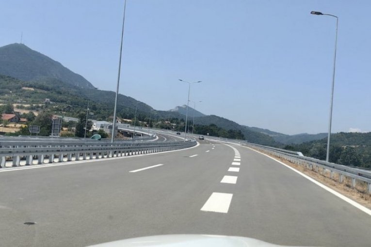 AUTO-PUT ŠABAC-RUMA NOSIĆE IME PO OVOM ČUVENOM POLITIČARU! Već postavljene table! (FOTO)