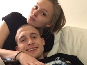 Aleksi Avramoviću iscepali majicu, on ispija rakiju: Naš košarkaš postao otac dečaka, kum održao govor: Rodio se naslednik