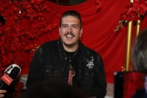 BIVŠI DEČKO ALEKSANDRE MLADENOVIĆ PREKINUO MEDIJSKU ILEGALU! Prvo pojavljivanje u javnosti NAKON ŠTO GA JE PEVAČICA OPTUŽILA ZA BATINE!