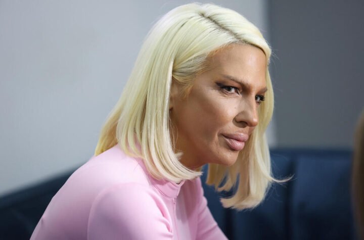 "Bio je stariji, tu sam doživela prvo ljubavno razočaranje" Karleuša i danas pamti ovu ljubav, iznela sve detalje