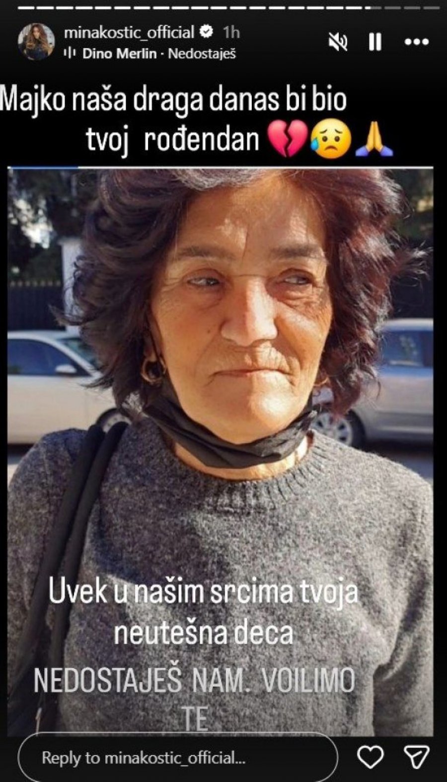 CRNA OBJAVA OSVANULA NA PROFILU MINE KOSTIĆ! Pevačica slomljena od tuge, fanovi je teše!