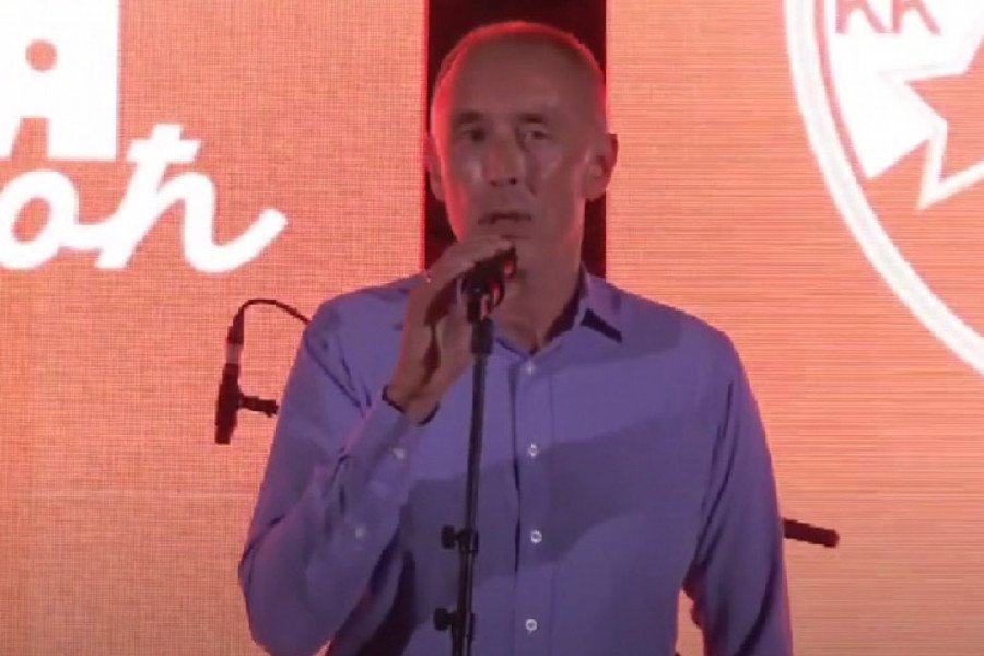 HAOS NA UTAKMICI ZVEZDE U ZADRU: Milan Tomić se sukobio sa navijačima!