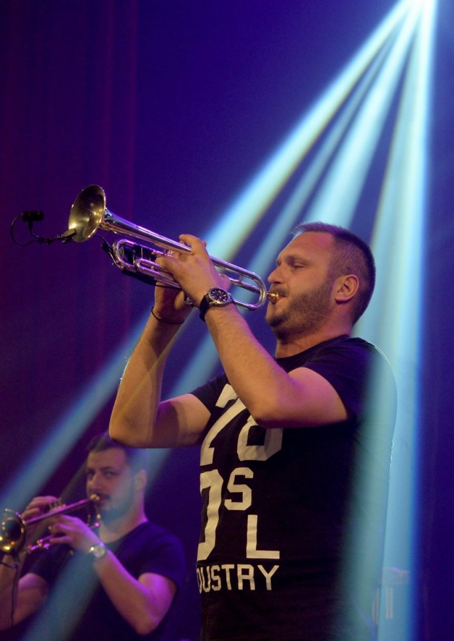 HITAN PREKID EMISIJE NA PINKU! Ognjen Amidžić POTPUNO ZATEČEN – pogledajte šta je gost uneo u studio! (FOTO)