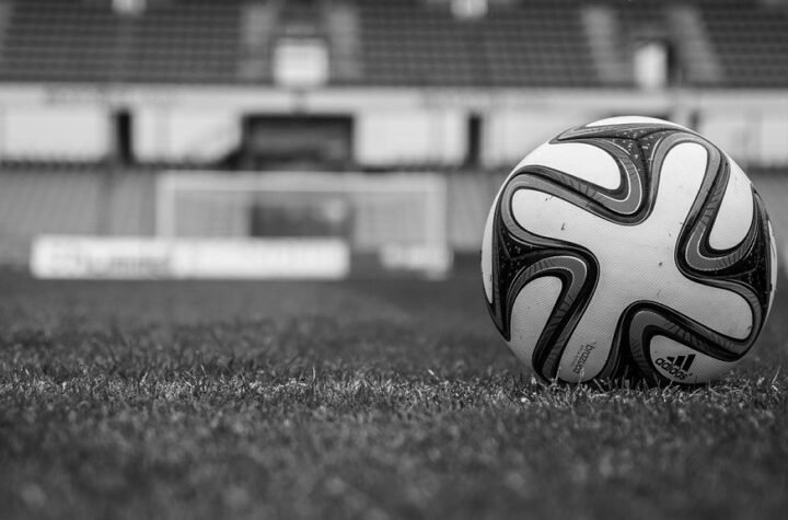 HOROR NA TAJLANDU! Mladi fudbaler (22) poginuo dok je pravio selfi, devojka se uhvatila za granu i izbegla smrt