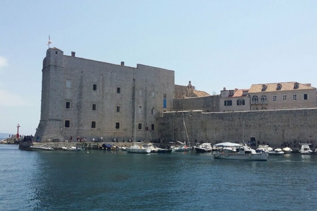 HOROR U DUBROVNIKU Izvučeno telo Bosanca, odnelo ga more!