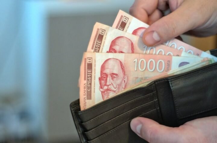 ISPLATA UVEĆANIH PENZIJA KREĆE DANAS: Evo koji građani će prvi dobiti novac