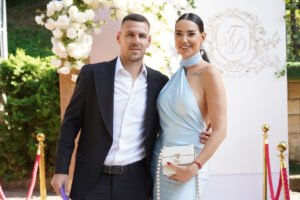 KAĆA GRUJIĆ POŽELELA GOBELJI JOŠ JEDNO DETE: Katja treba da dobije batu ili seku!