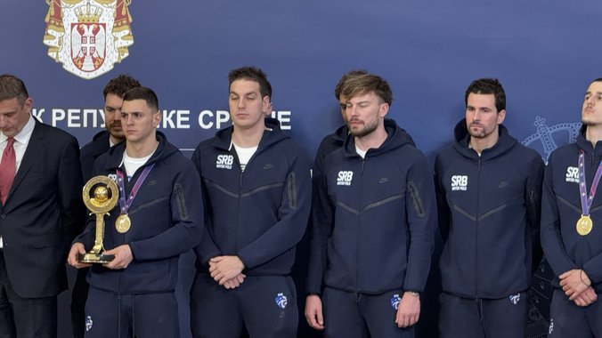 KAKO SE HRANE NAŠI VATERPOLISTI: Evo koliko kalorija dnevno treba da unesu i kako izgleda njihov jelovnik