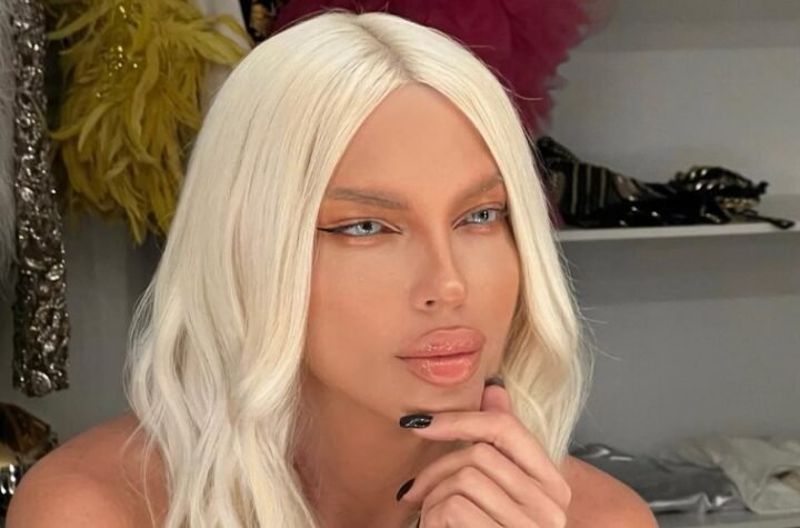 KARLEUŠA STIGLA U ELITU: Pratite uživo na Pinku, sledi nezaboravna novogodišnja žurka!