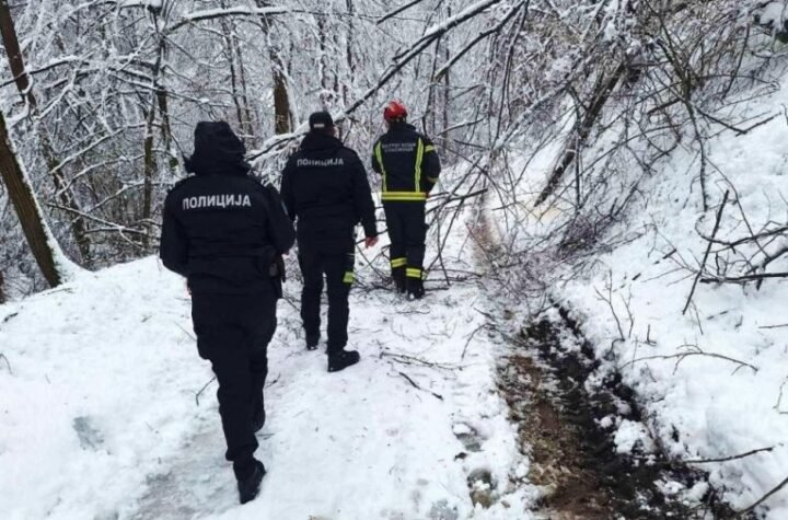 LEDENI DANI OKOVALI SRBIJU: Vanredna situacija u ovim opštinama, građani bez struje, Beograđani se suočavaju sa velikim problemom!