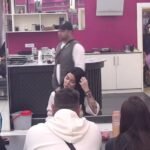 LETI PERJE NA SVE STRANE! Milan Stojičković pokazao NETRPELJIVOST prema Urošu, poručio mu da je OLOŠ! (HAOS)