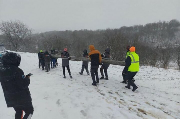 MEĆAVA IH NE ZAUSTAVLJA! Ovo su heroji koji spašavaju Srbiju - rizikuju svoje živote da bi pomogli drugima