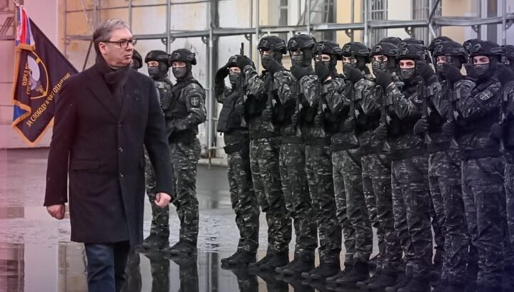 MOĆNA PORUKA ALEKSANDRA VUČIĆA: Boriću se dok sam živ protiv onih koji žele zlo Srbiji! (FOTO)