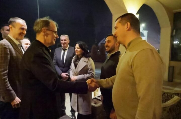 "NASTAVLJAMO DALJE ODLUČNO" Macut u Bajinoj Bašti: Verujem da su lokalni projekti i partnerski odnos države i opština temelj održivog razvoja!