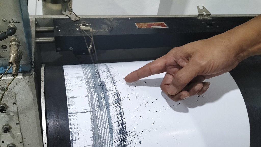 NOĆAS SE DOBRO ZALJULJALO U OVOM GRADU U SRBIJI! Registrovan zemljotres od 2,4 po Rihteru!