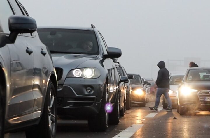 Na Batrovcima se čeka 3 sata, a 2 na Preševu: AMSS objavio stanje na granicama tokom večeri, evo kakva je situacija za putnička vozila