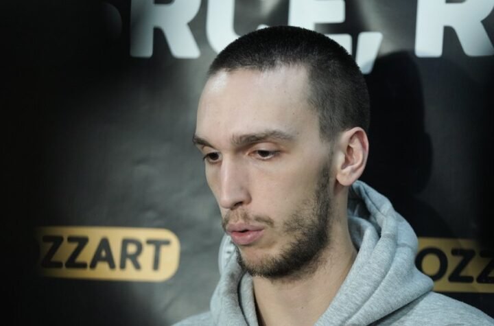 OLIMPIJAKOS OBJAVIO HIT SNIMAK PRED UTAKMICU SA PARTIZANOM! Najbolji igrač Evrolige otišao kod košarkaša Partizana - pogledajte sa kim se srdačno pozd