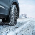 PAKAO NA PUTEVIMA ZIMI! Bez ovih 12 stvari u autu rizikujete da OSTANETE ZALEĐENI USRED NIČEGA!