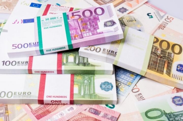 PLJAČKA VEKA U BEOGRADU! Muškarac i žena ukrali 150 MILIONA sa tuđeg računa – šokantni plan razotkriven!