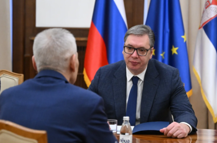 "POSEBNU PAŽNJU POSVETILI SMO ENERGETICI":  Oglasio se predsednik Vučić nakon sastanka s ruskim ambasadorom! (FOTO)