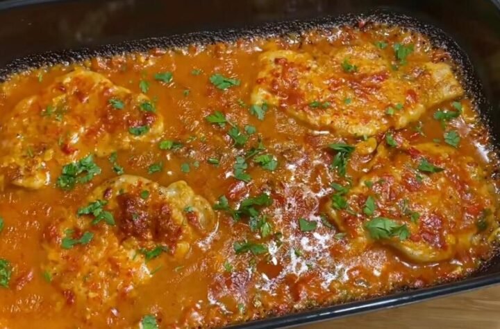 POTREBAN JE SAMO JEDAN LONAC I SITI STE 3 DANA! Recept za sočnu piletinu u leskovačkom sosu tera vodu na usta