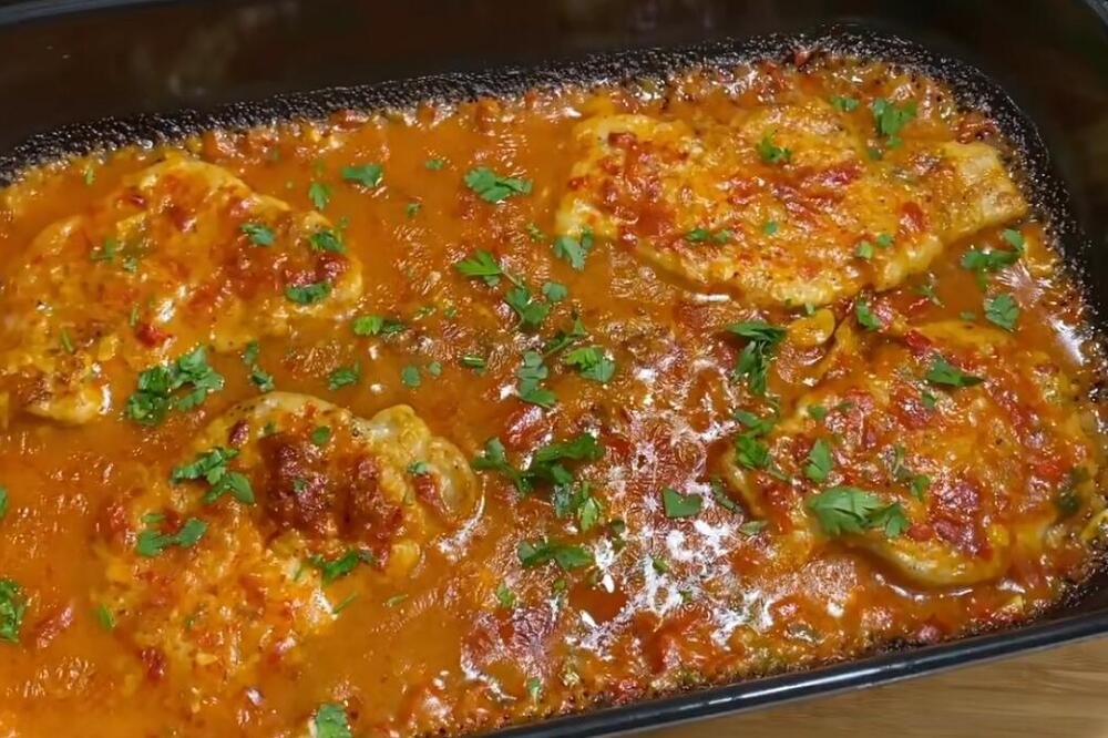 POTREBAN JE SAMO JEDAN LONAC I SITI STE 3 DANA! Recept za sočnu piletinu u leskovačkom sosu tera vodu na usta