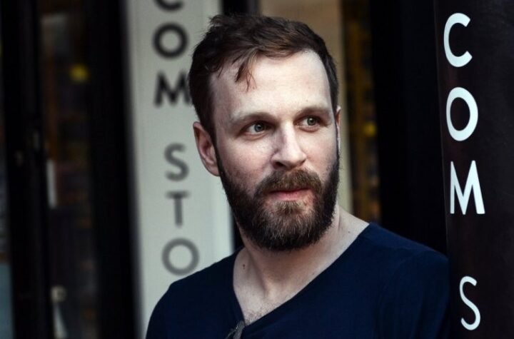 SKAJ VIKLER POSTAO OTAC!